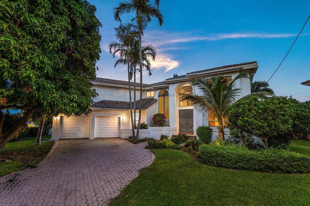 BOYNTON ISLES - Residential