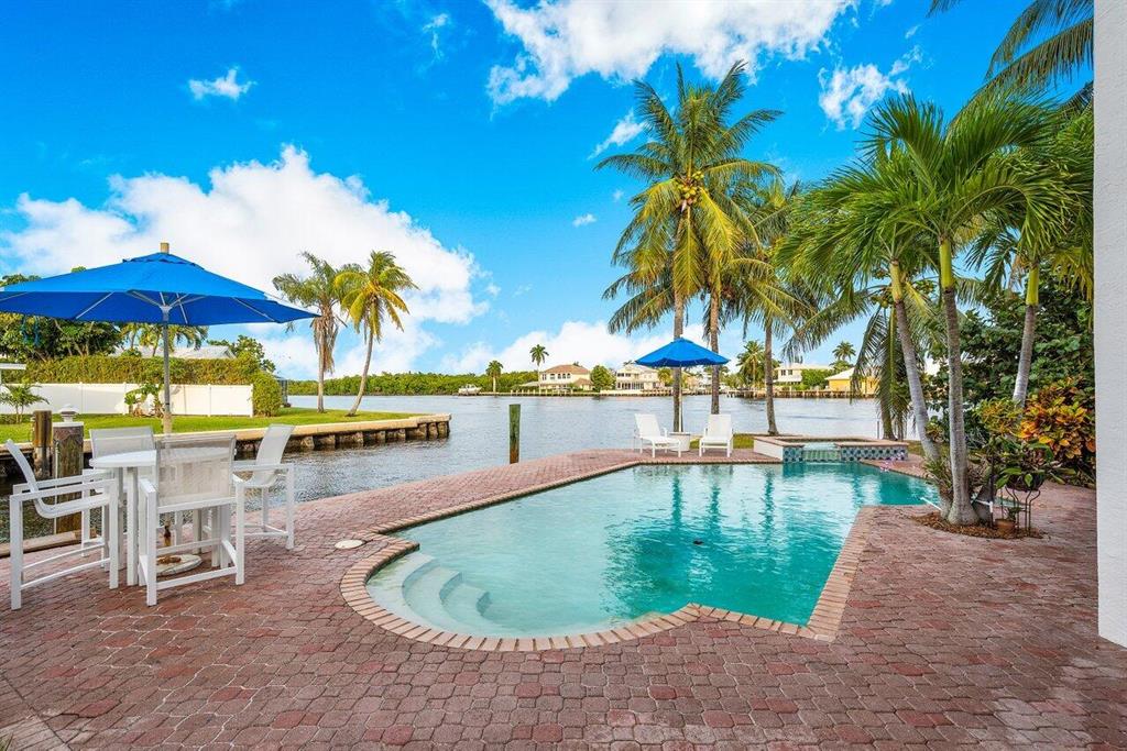 BOYNTON ISLES - Residential