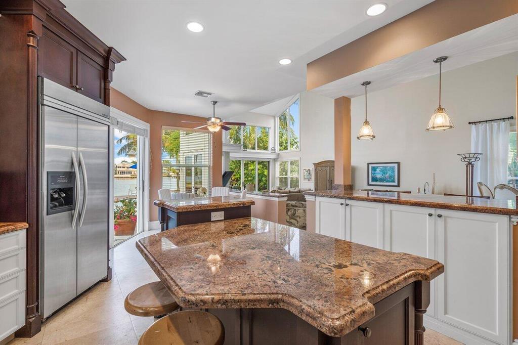 BOYNTON ISLES - Residential