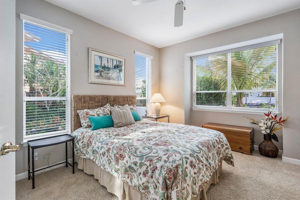 BOYNTON ISLES - Residential