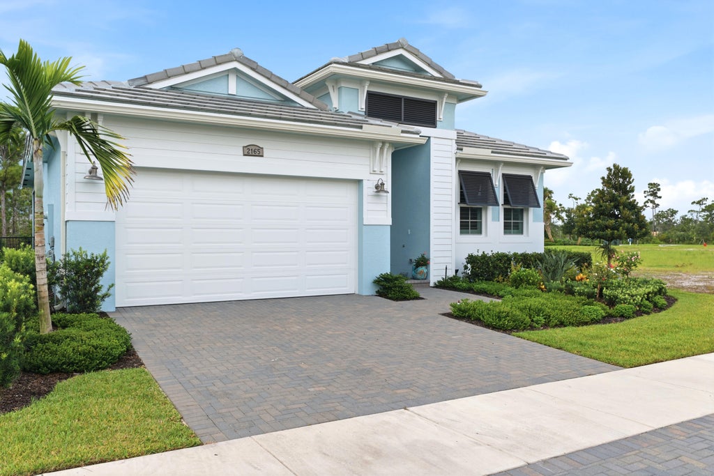 Photo of 2165 SE MOSAIC Boulevard, Port Saint Lucie, FL 34984 (MLS # B26066108)