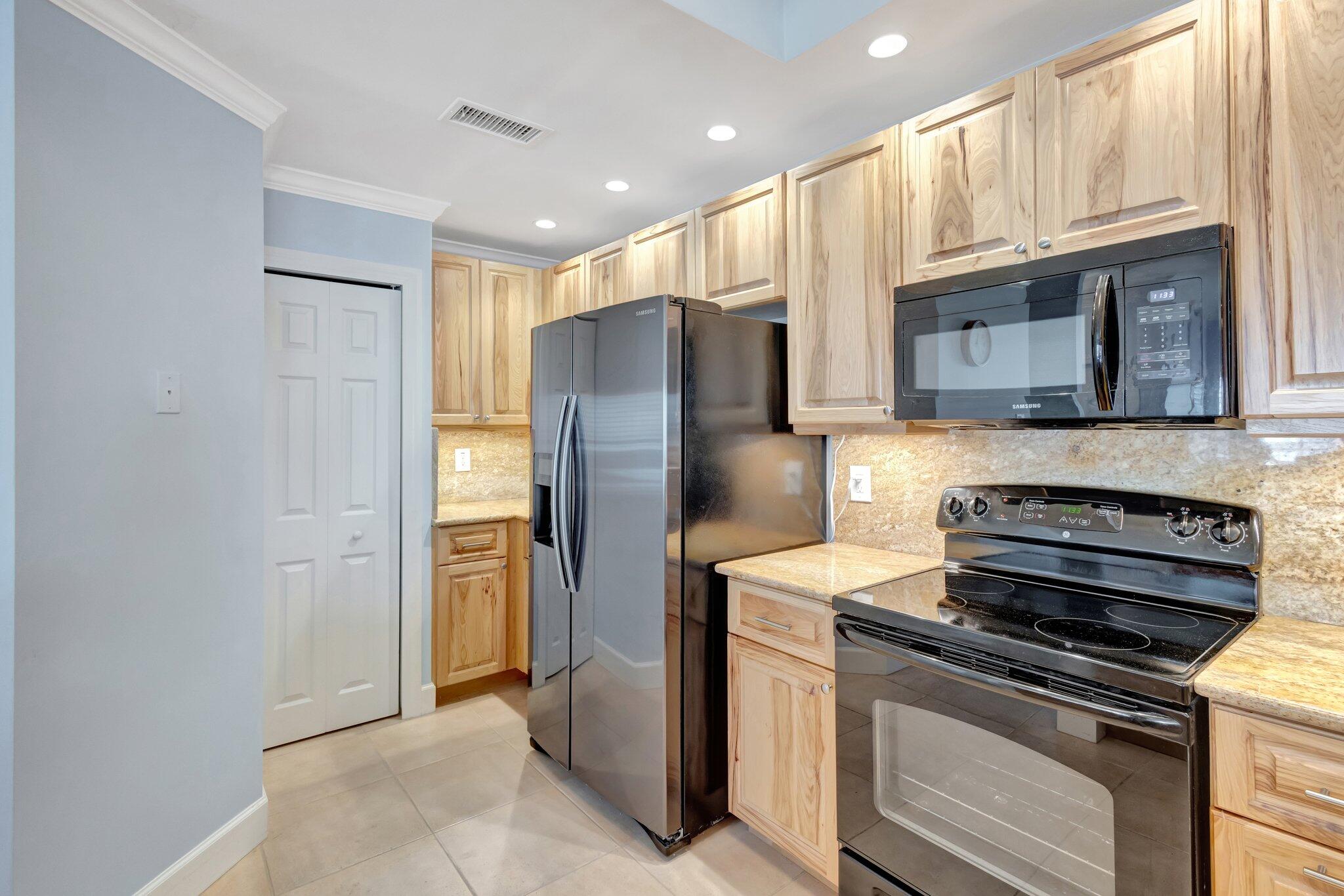 CORAL COVE BEACH SECTION 1 - Residential