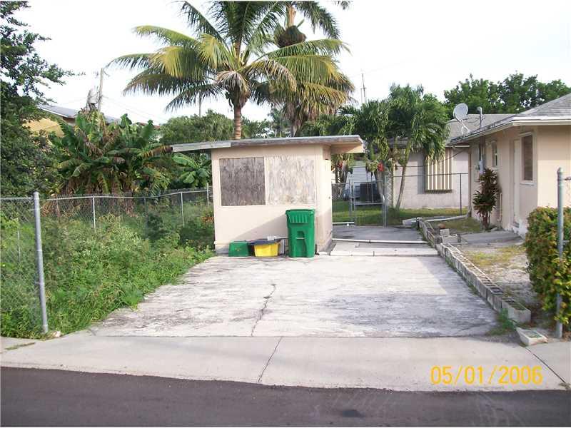 LAKE PARK PAHOKEE - Residential