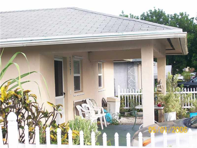 LAKE PARK PAHOKEE - Residential