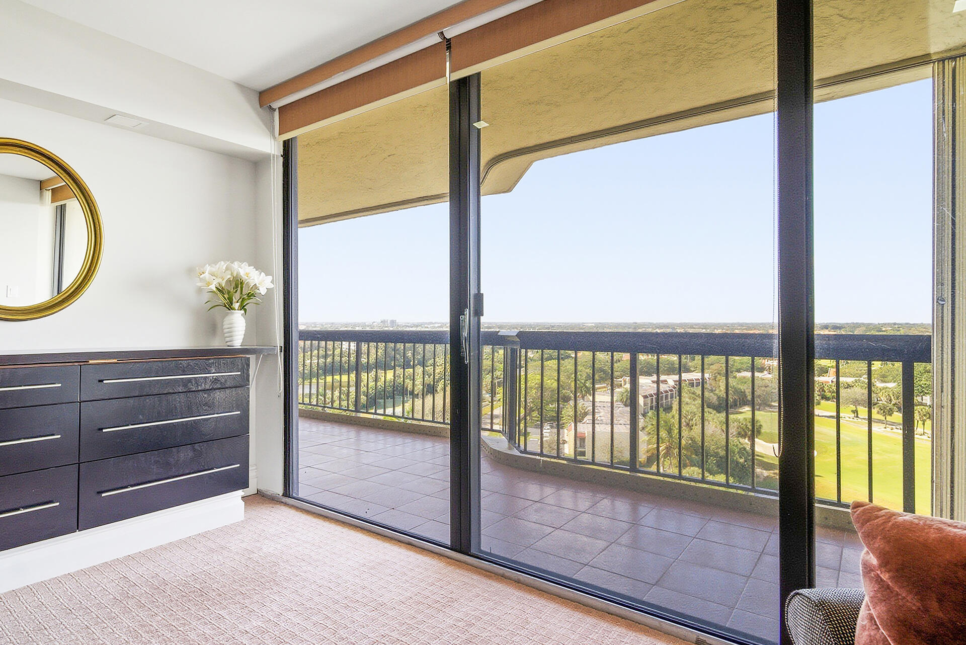 CONSULATE CONDO - Residential Lease