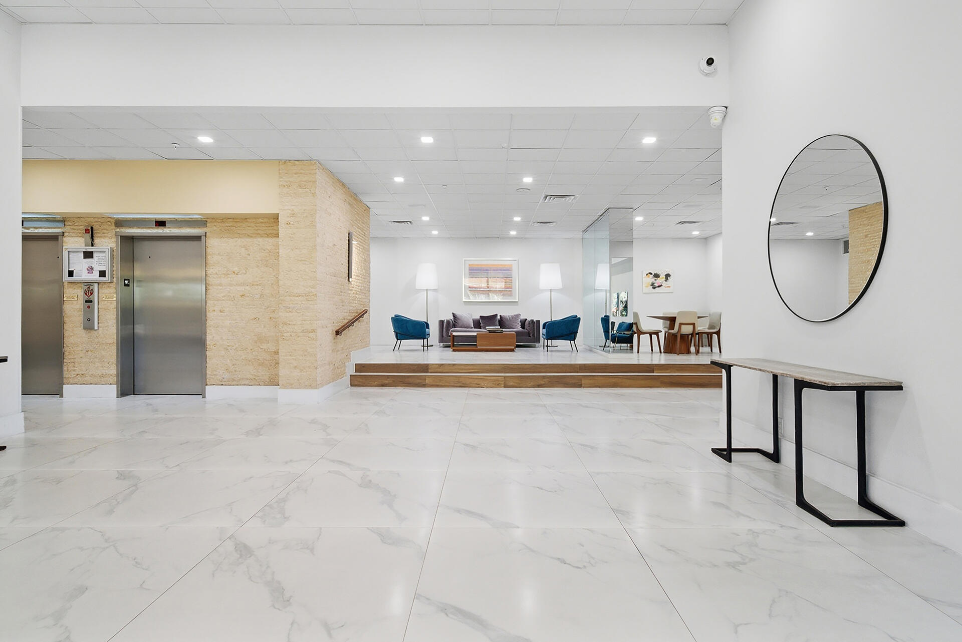 CONSULATE CONDO - Residential Lease