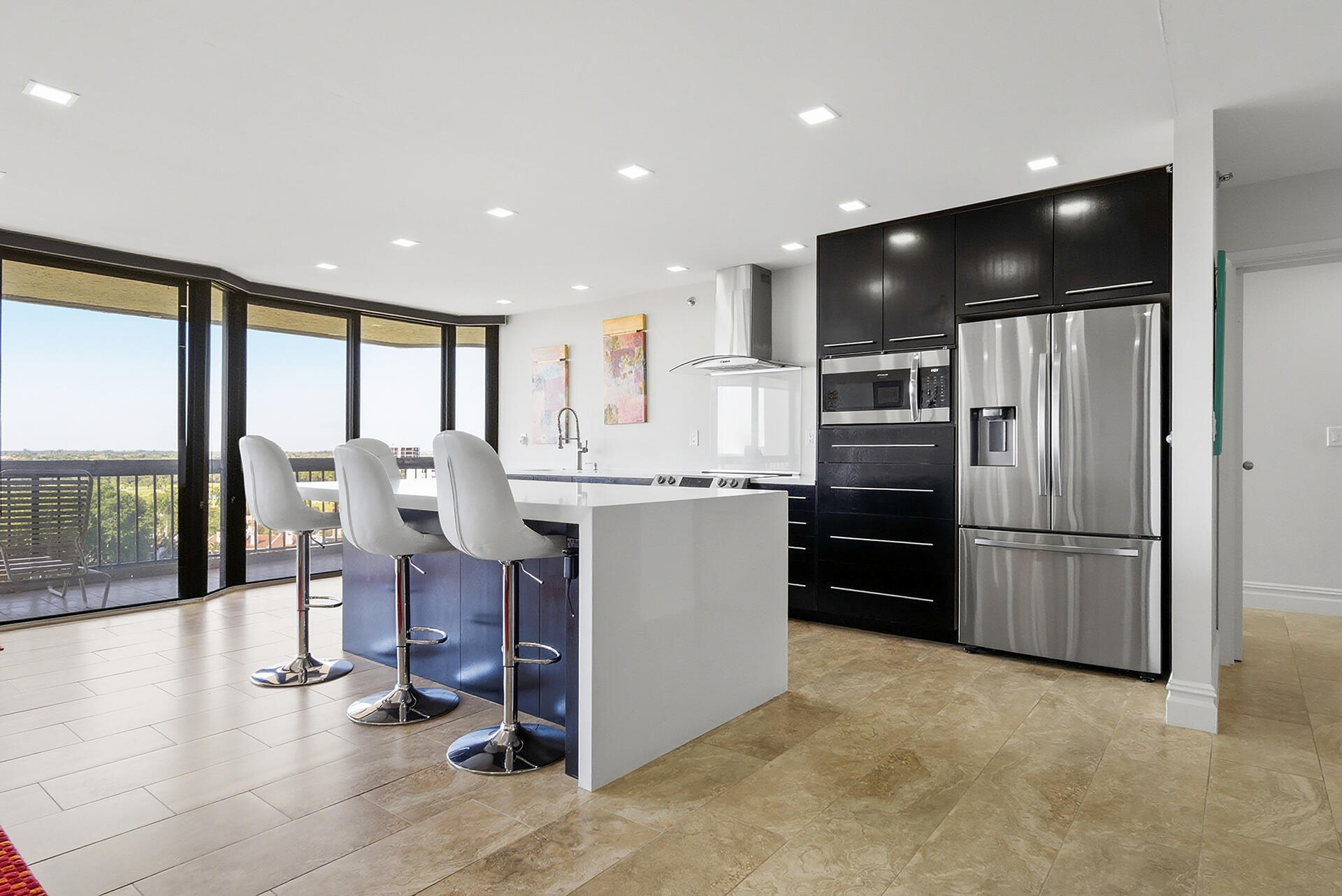 CONSULATE CONDO - Residential Lease