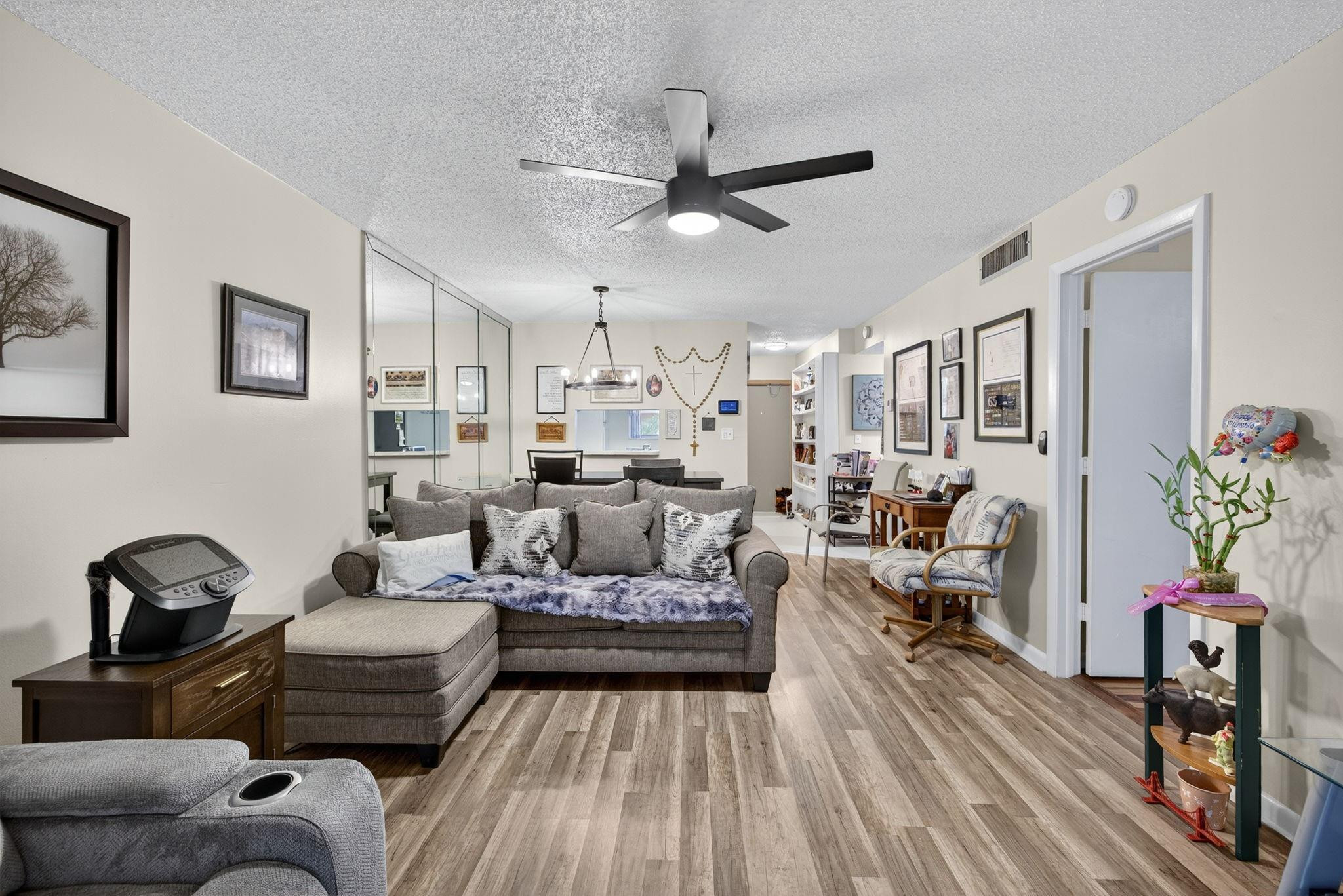 ROKEST CONDOMINIUM - Residential