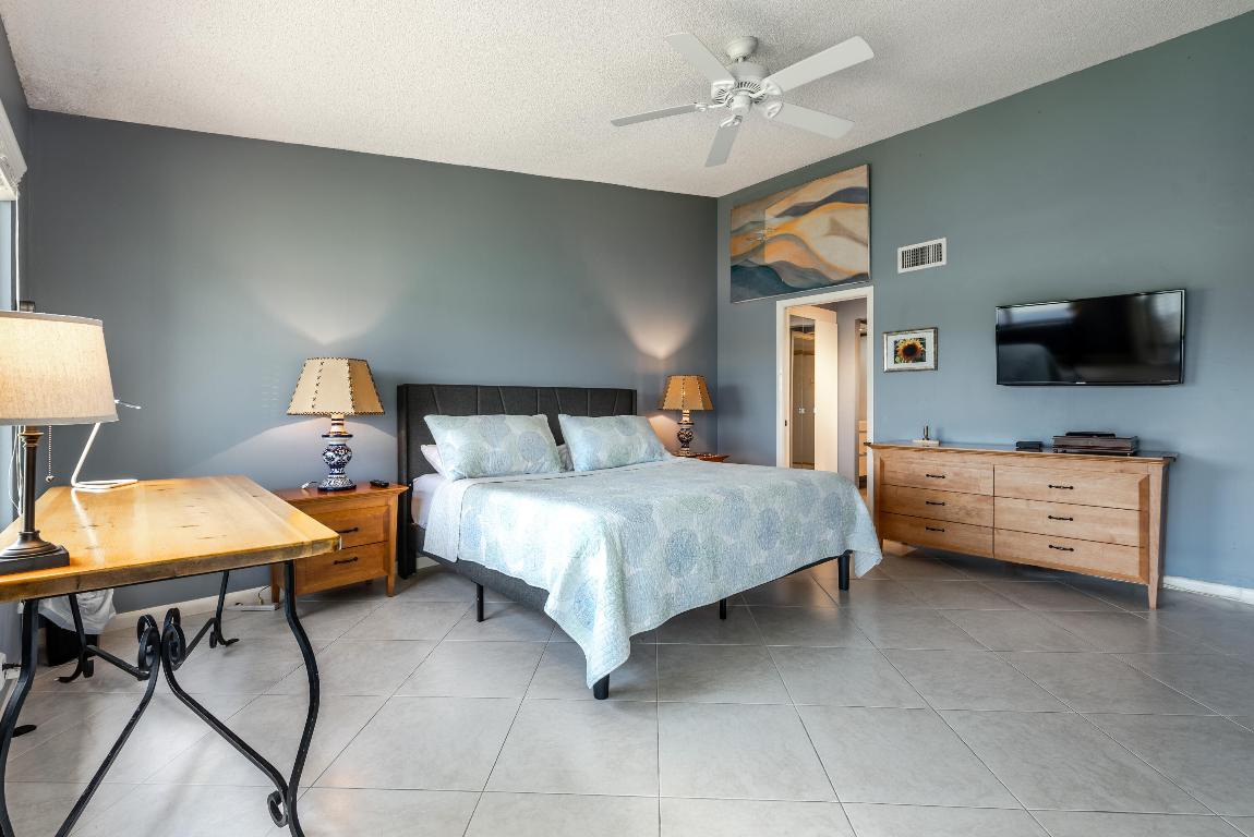 GLENEAGLES CONDO I - Residential