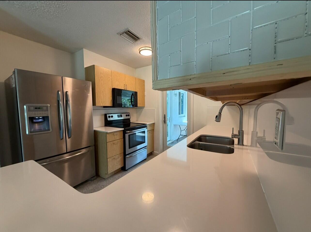 Royal Palm Vista 41-12 B - Residential
