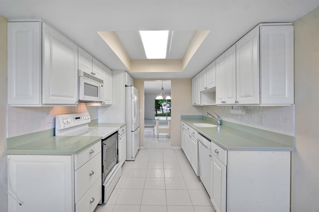 SUGAR SANDS CONDO 11 - Residential