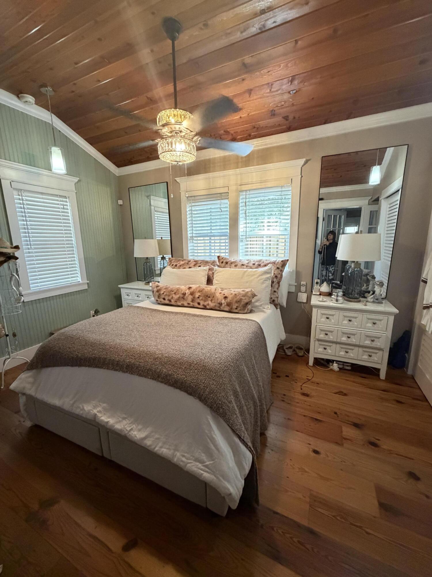 WAVERLY PLACE - Residential