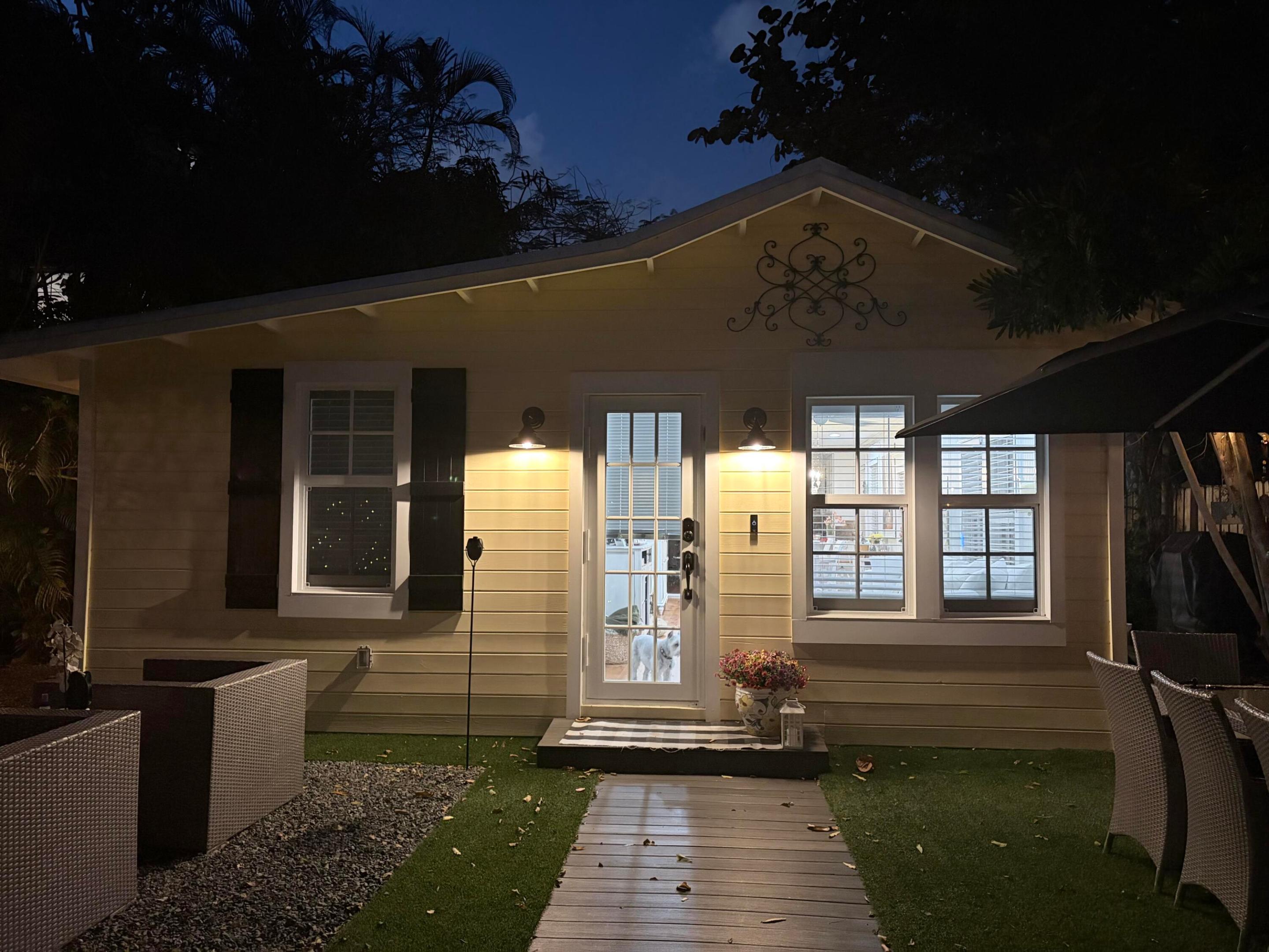 WAVERLY PLACE - Residential