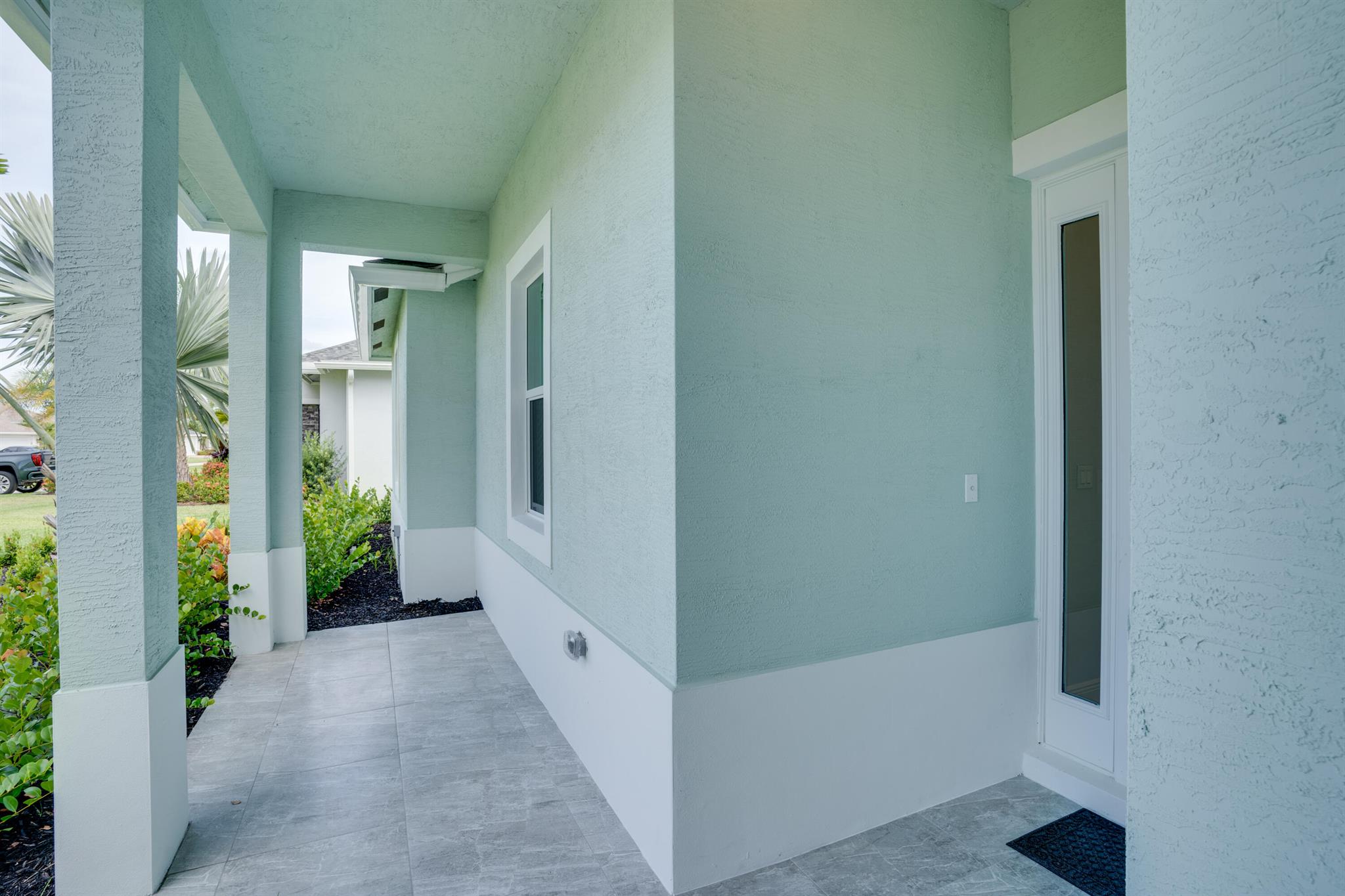 SAWGRASS LAKES PHASE 3A - Residential Lease