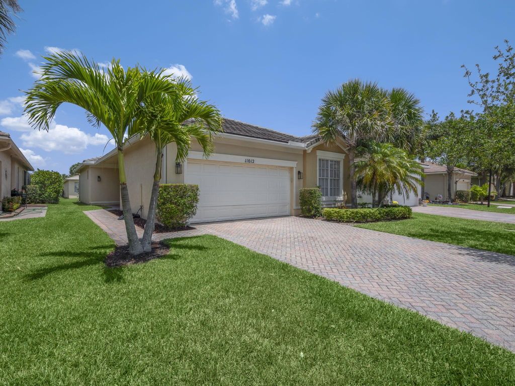 Photo of 11012 SW Dunhill Ct, Port Saint Lucie, FL 34987 (MLS # R10987479)