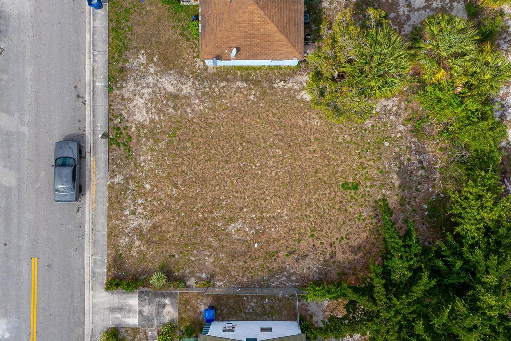 Photo of 0 W 2nd Street, Riviera Beach, FL 33404 (MLS # R11073878)