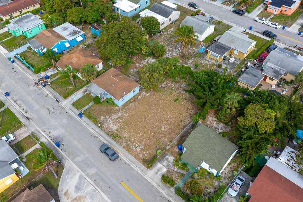 Photo of 0 W 2nd Street, Riviera Beach, FL 33404 (MLS # R11073878)