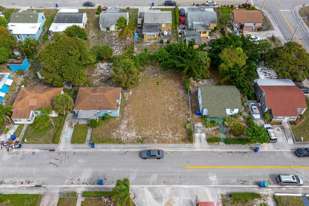 Photo of 0 W 2nd Street, Riviera Beach, FL 33404 (MLS # R11073878)