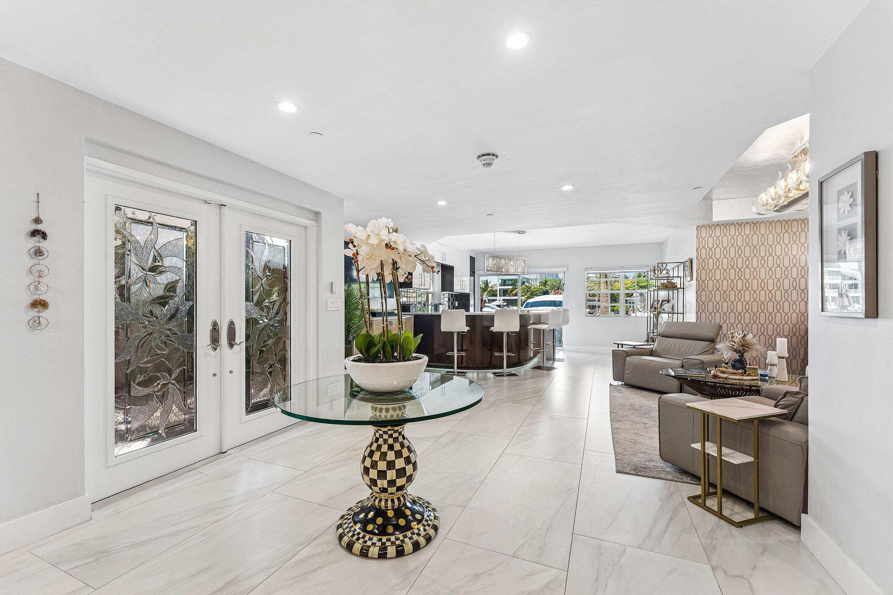 REFLECTIONS OF LAS OLAS - Residential