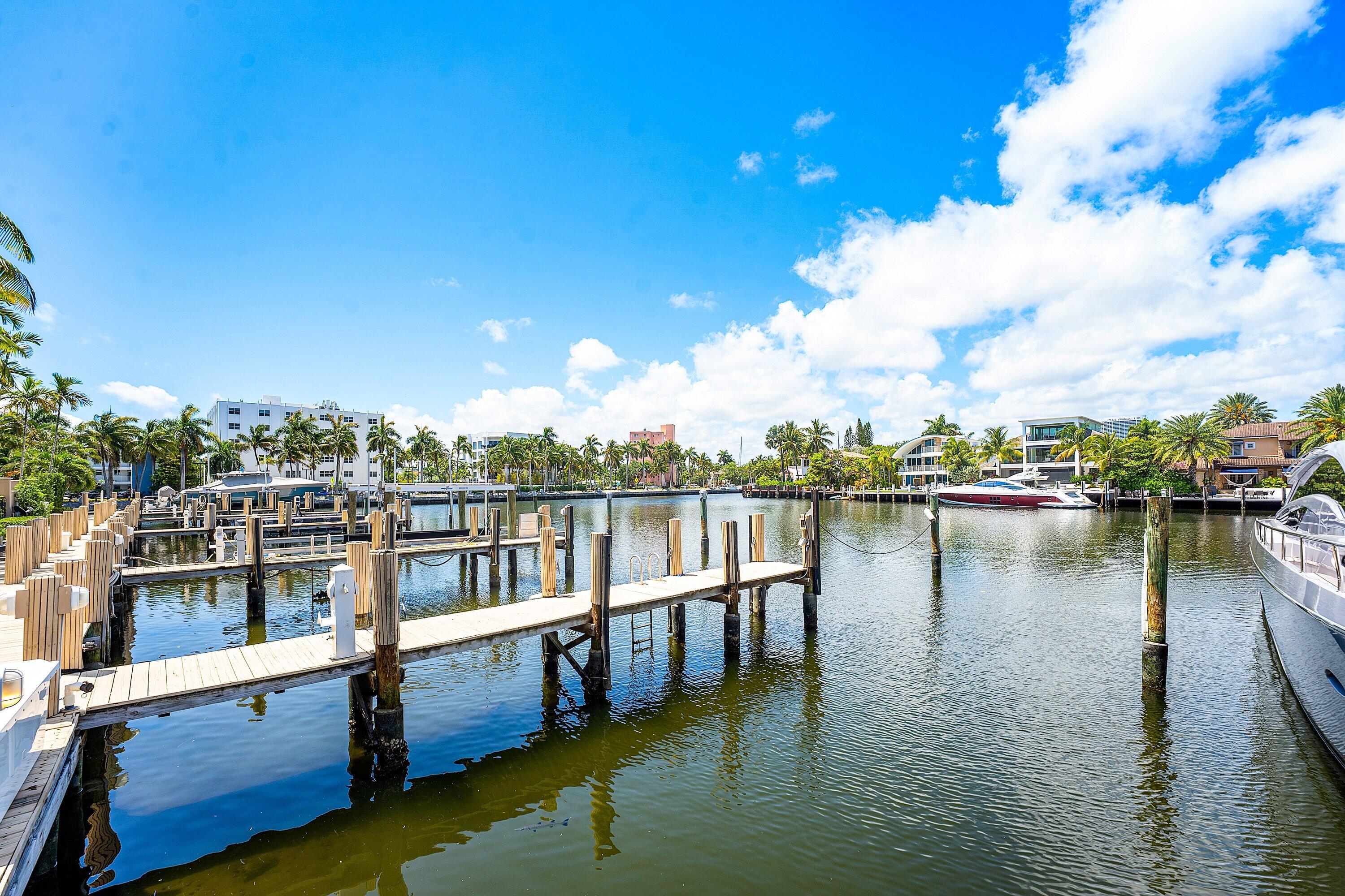 REFLECTIONS OF LAS OLAS - Residential