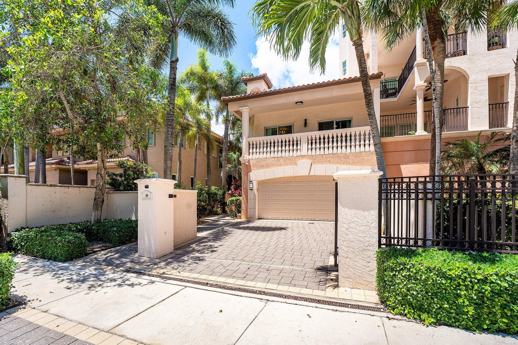 Photo of 19 Hendricks Isle, Fort Lauderdale, FL 33301 (MLS # B26025023)