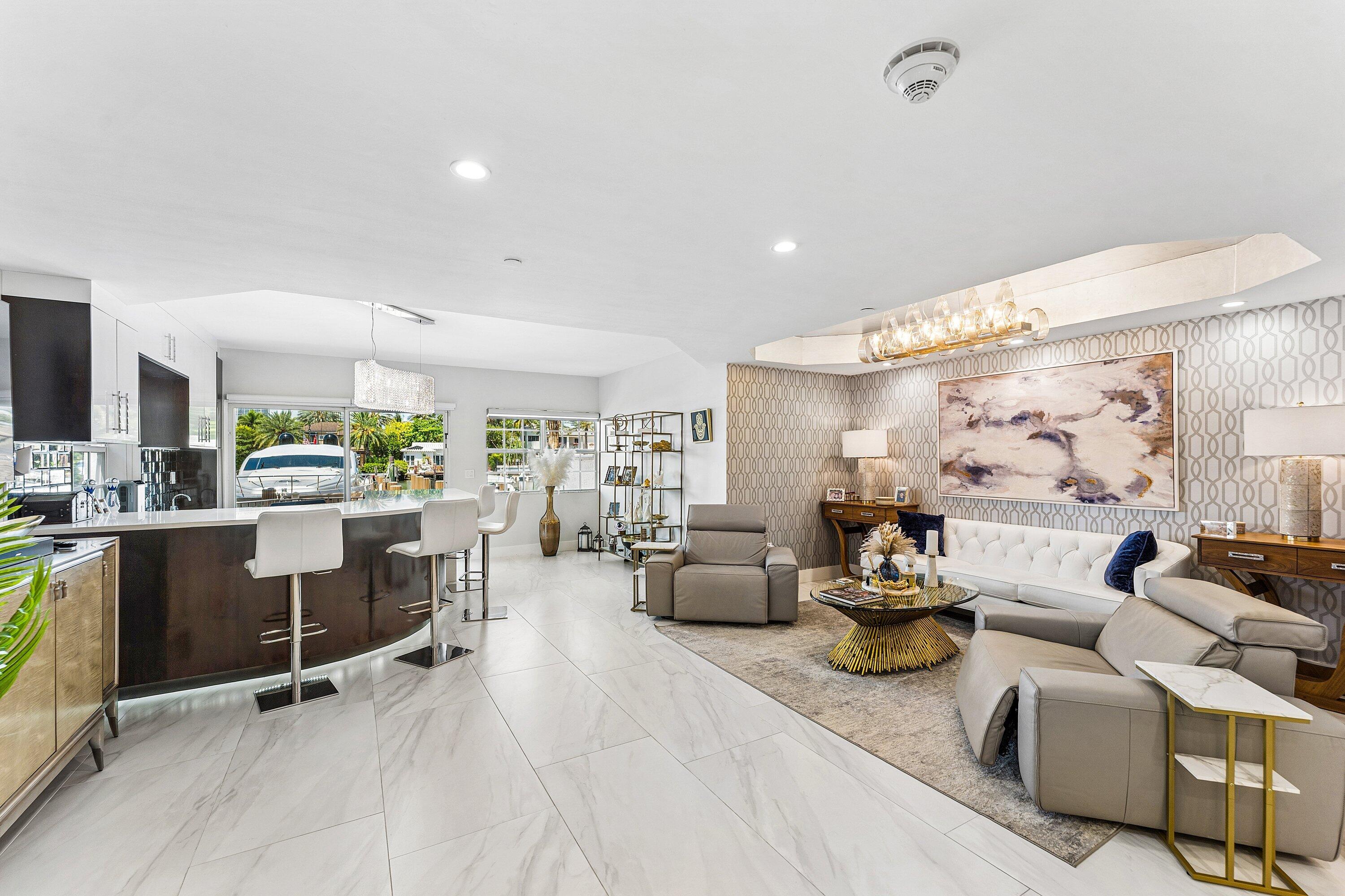 REFLECTIONS OF LAS OLAS - Residential