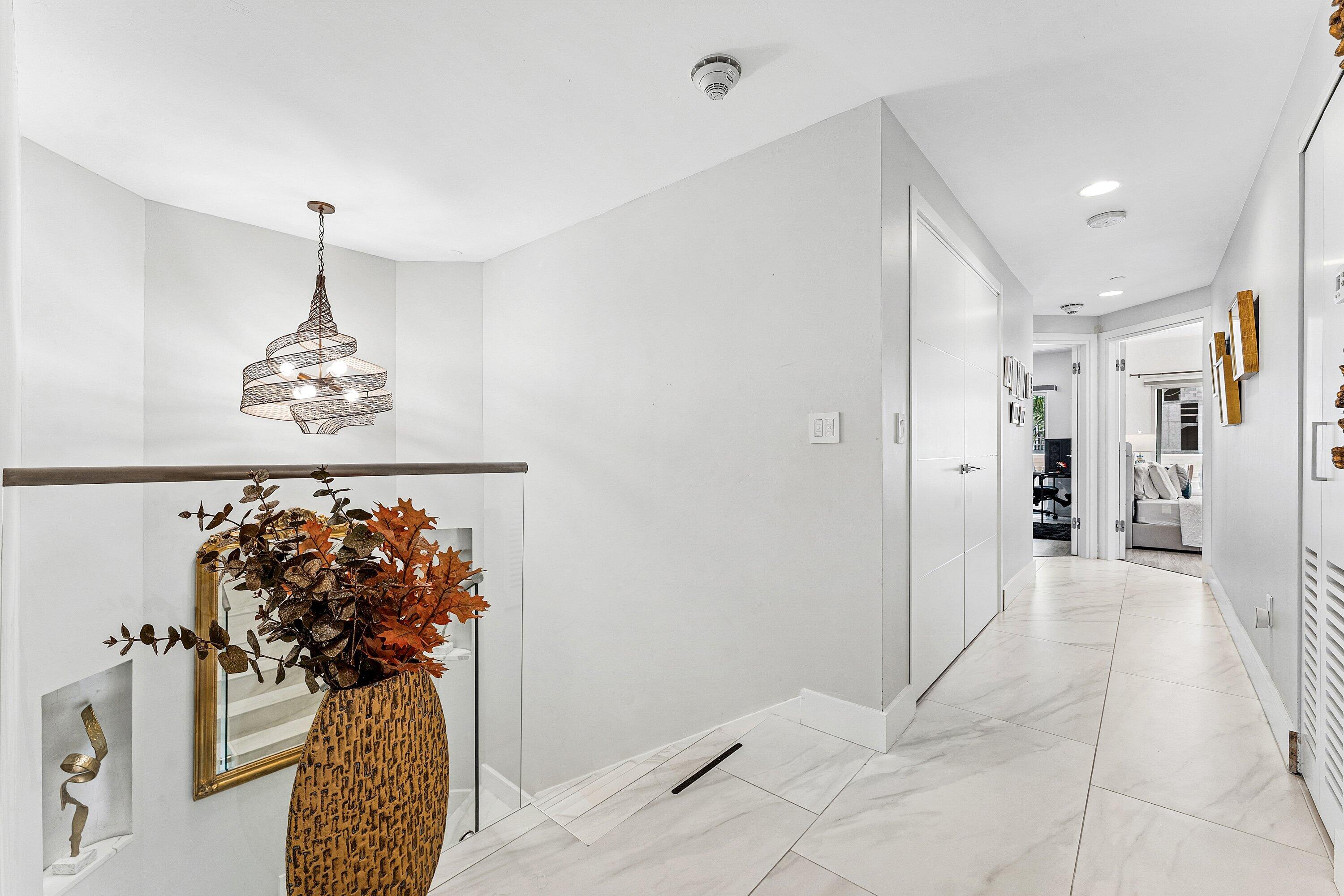 REFLECTIONS OF LAS OLAS - Residential