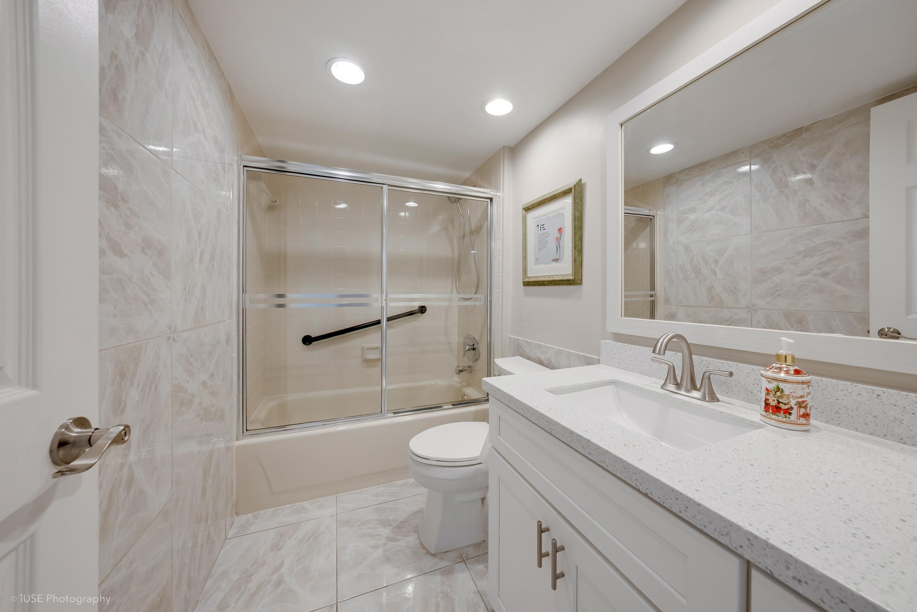 CONDO 14 OF WHITEHALL CONDOS - Residential