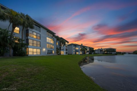 1528 Whitehall Drive 303 Davie FL 33324