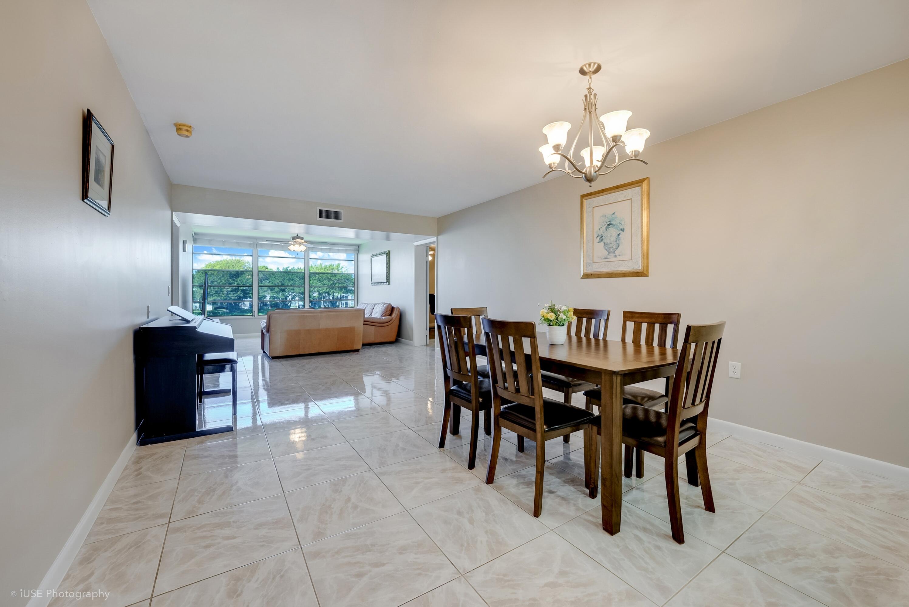 CONDO 14 OF WHITEHALL CONDOS - Residential