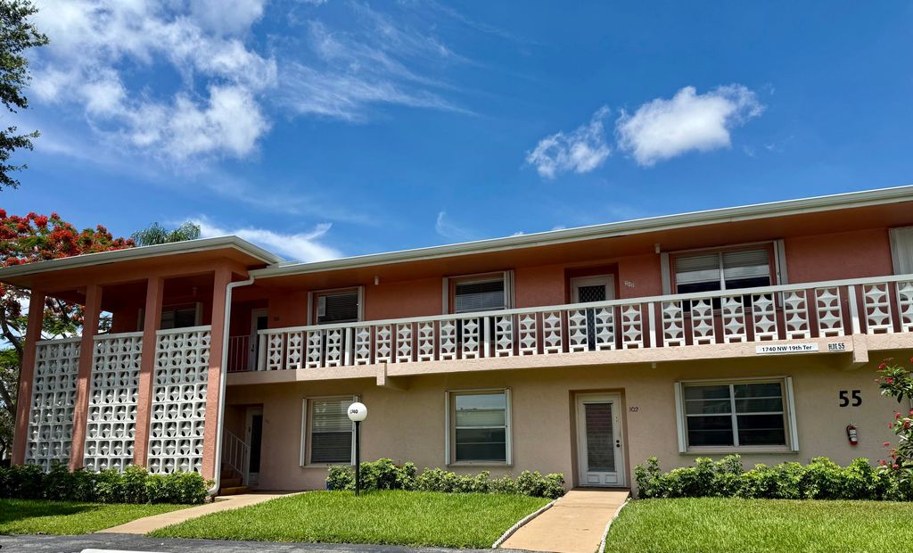 Photo of 1740 NW 19th Terrace #Apt 201, Delray Beach, FL 33445 (MLS # B26034435)