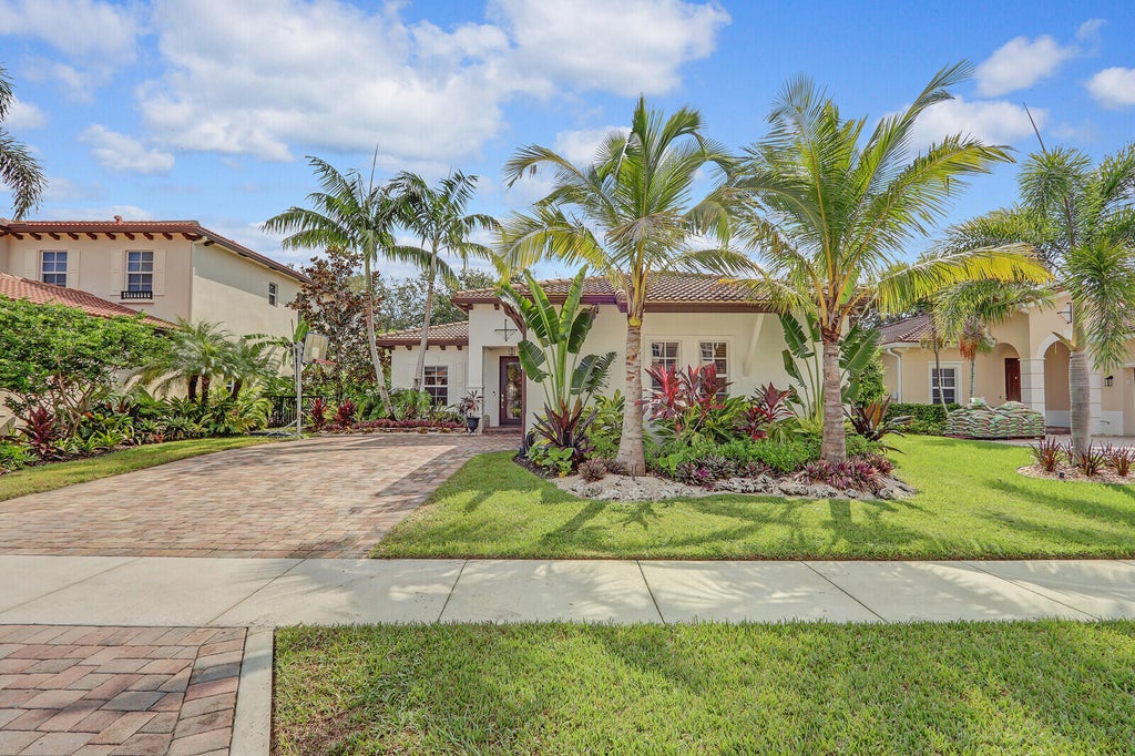 Photo of 151 Rudder Cay Way, Jupiter, FL 33458 (MLS # R11020735)