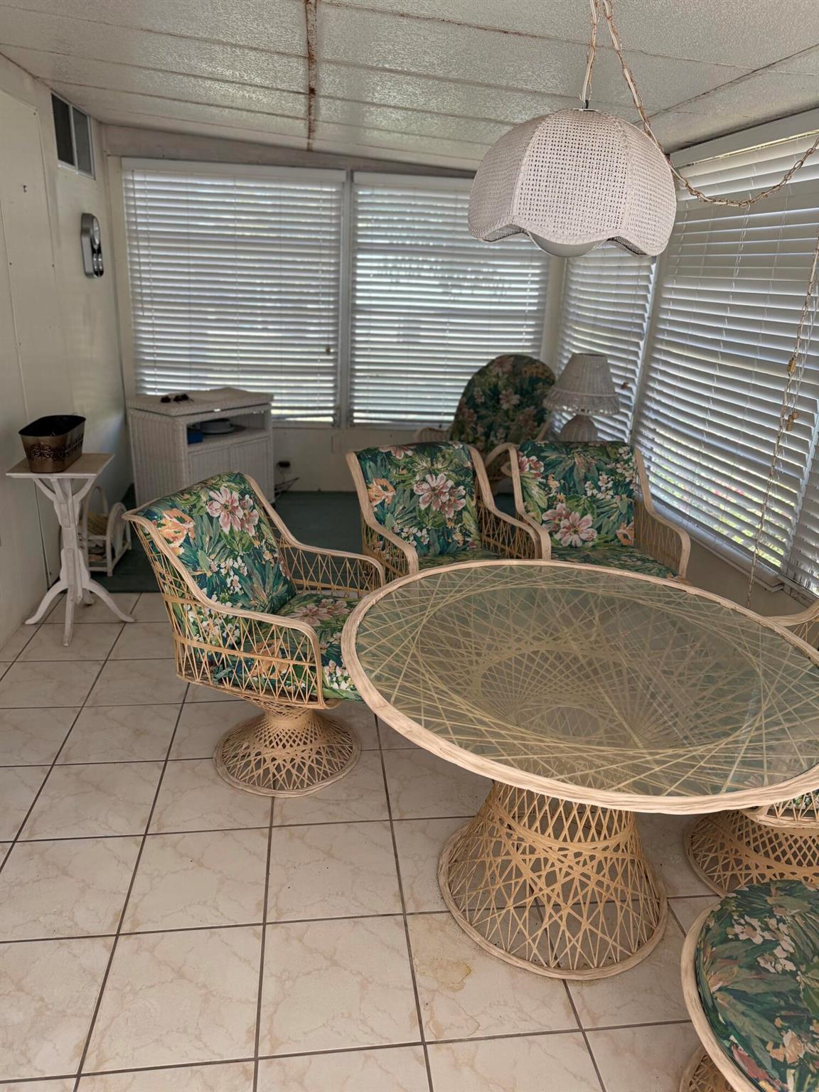 SPANISH LAKES 1 - Residential