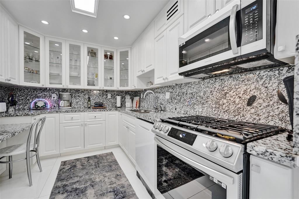2030 S OCEAN Drive 510