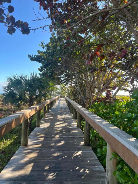 Property photo of 3206 s lakeview circle s 1101, fort pierce, fl 34949