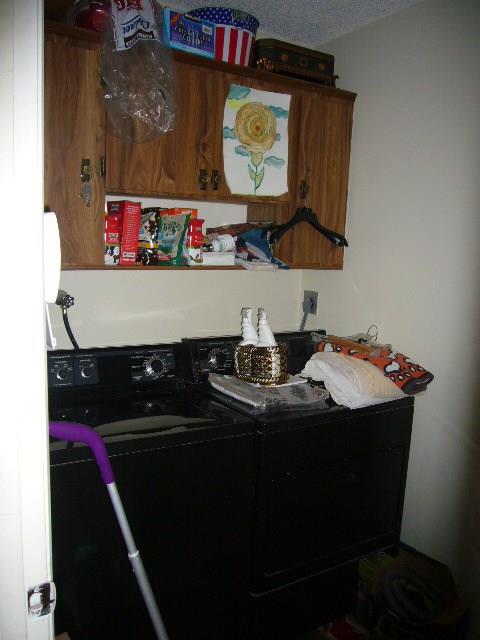 HOLLOWS - Residential Lease