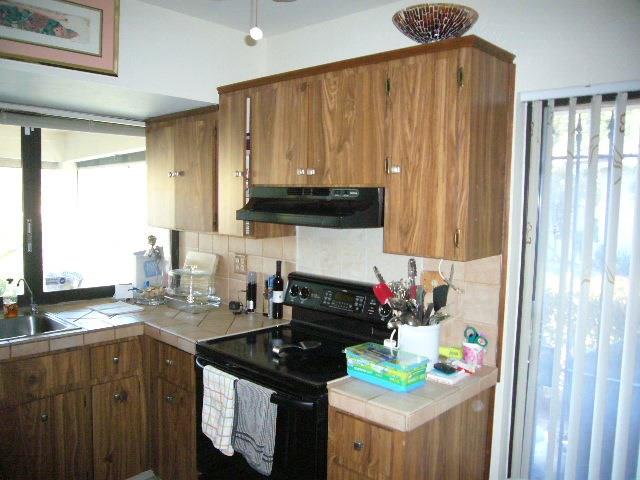 HOLLOWS - Residential Lease