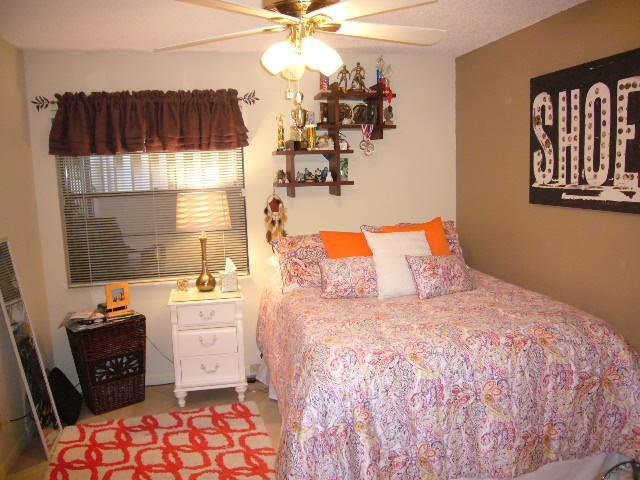 HOLLOWS - Residential Lease