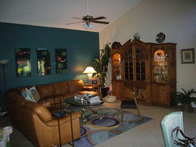 HOLLOWS - Residential Lease