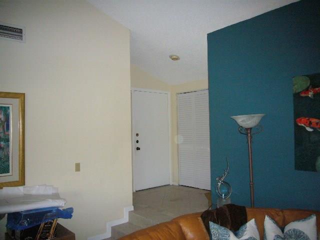 HOLLOWS - Residential Lease