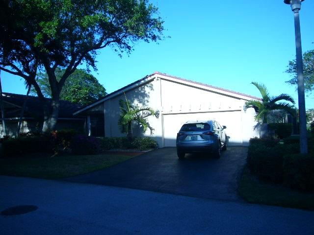 HOLLOWS - Residential Lease