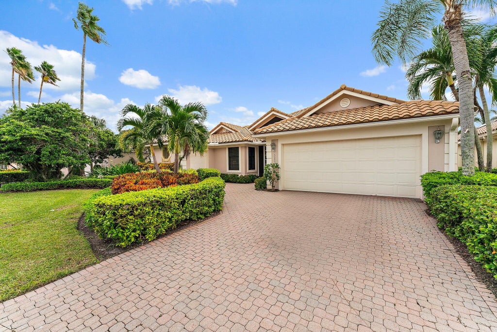Photo of 3333 Southern Cay Drive, Jupiter, FL 33477 (MLS # R11031510)