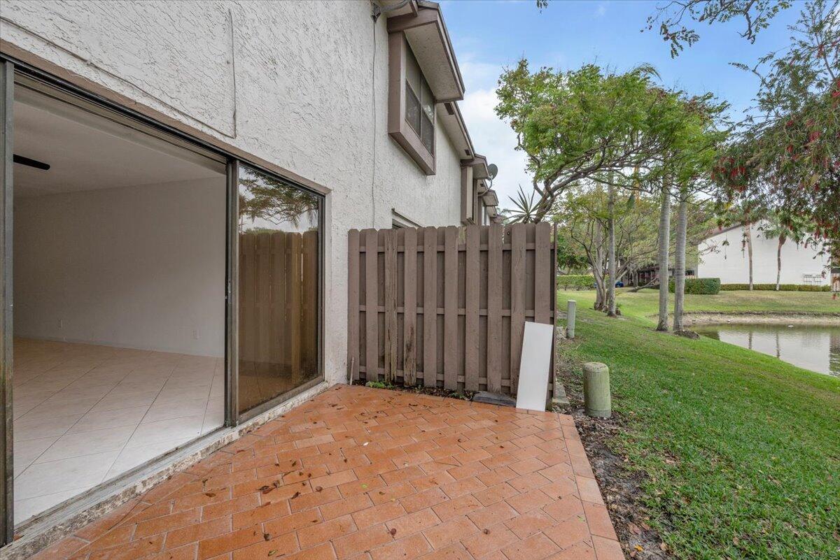 Springdale Lakes - Residential