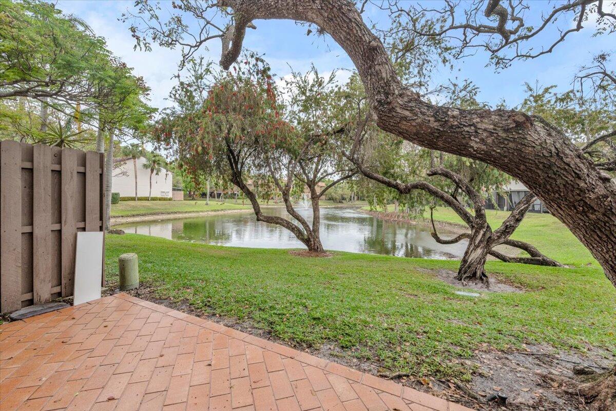 Springdale Lakes - Residential