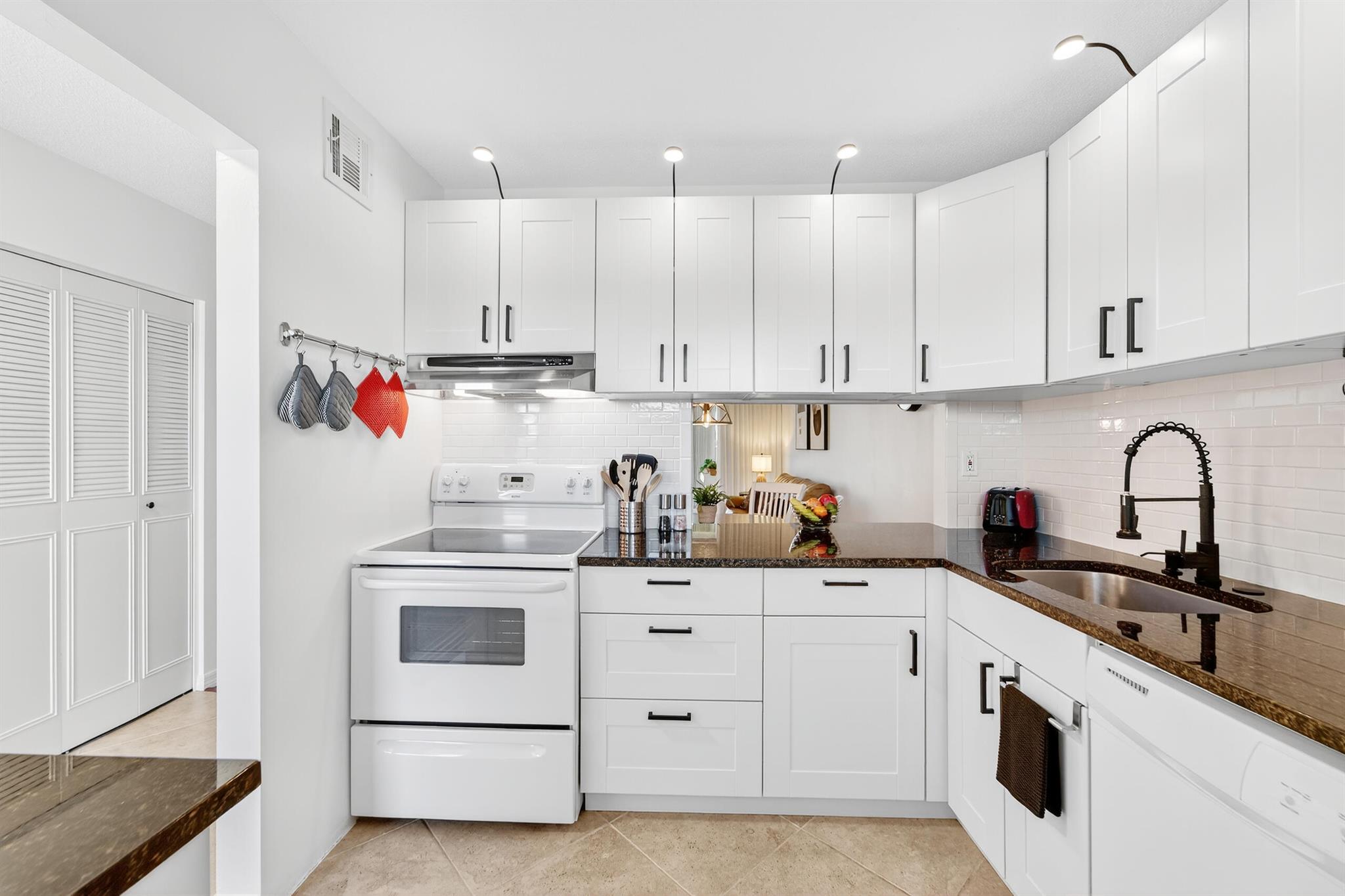 LAKE CLARKE GARDENS CONDO - Residential