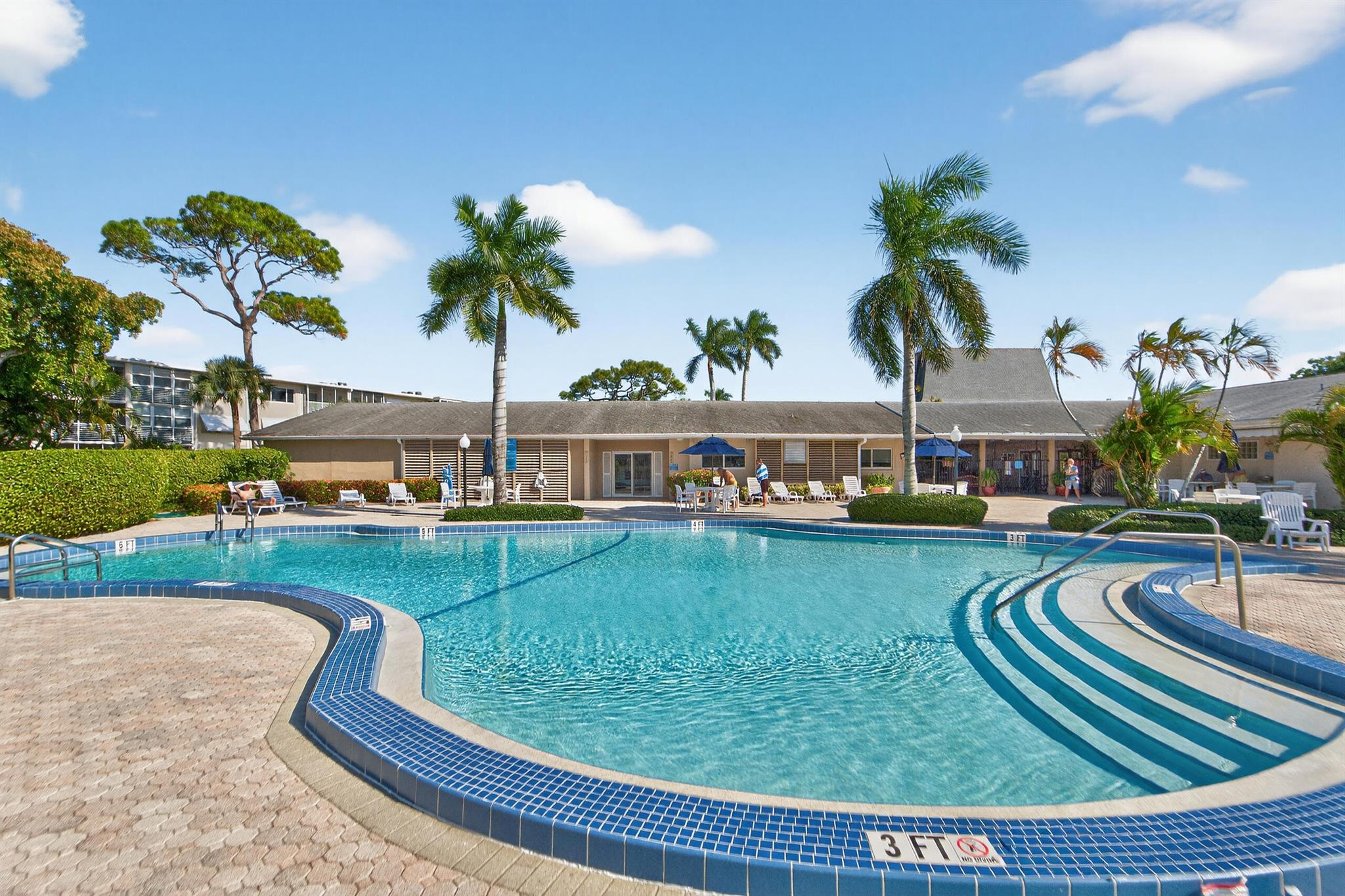 LAKE CLARKE GARDENS CONDO - Residential