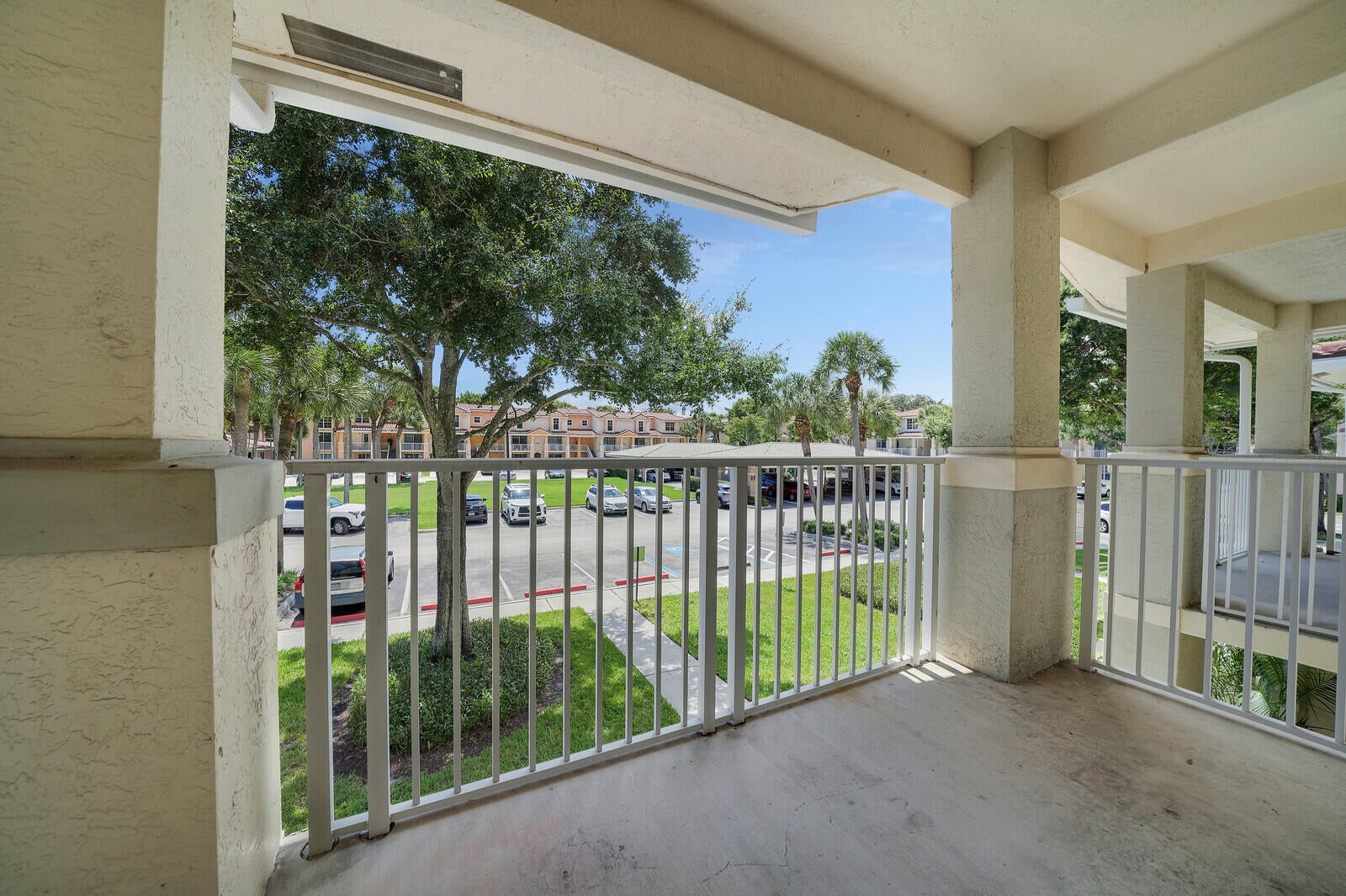 1054 University Boulevard 21