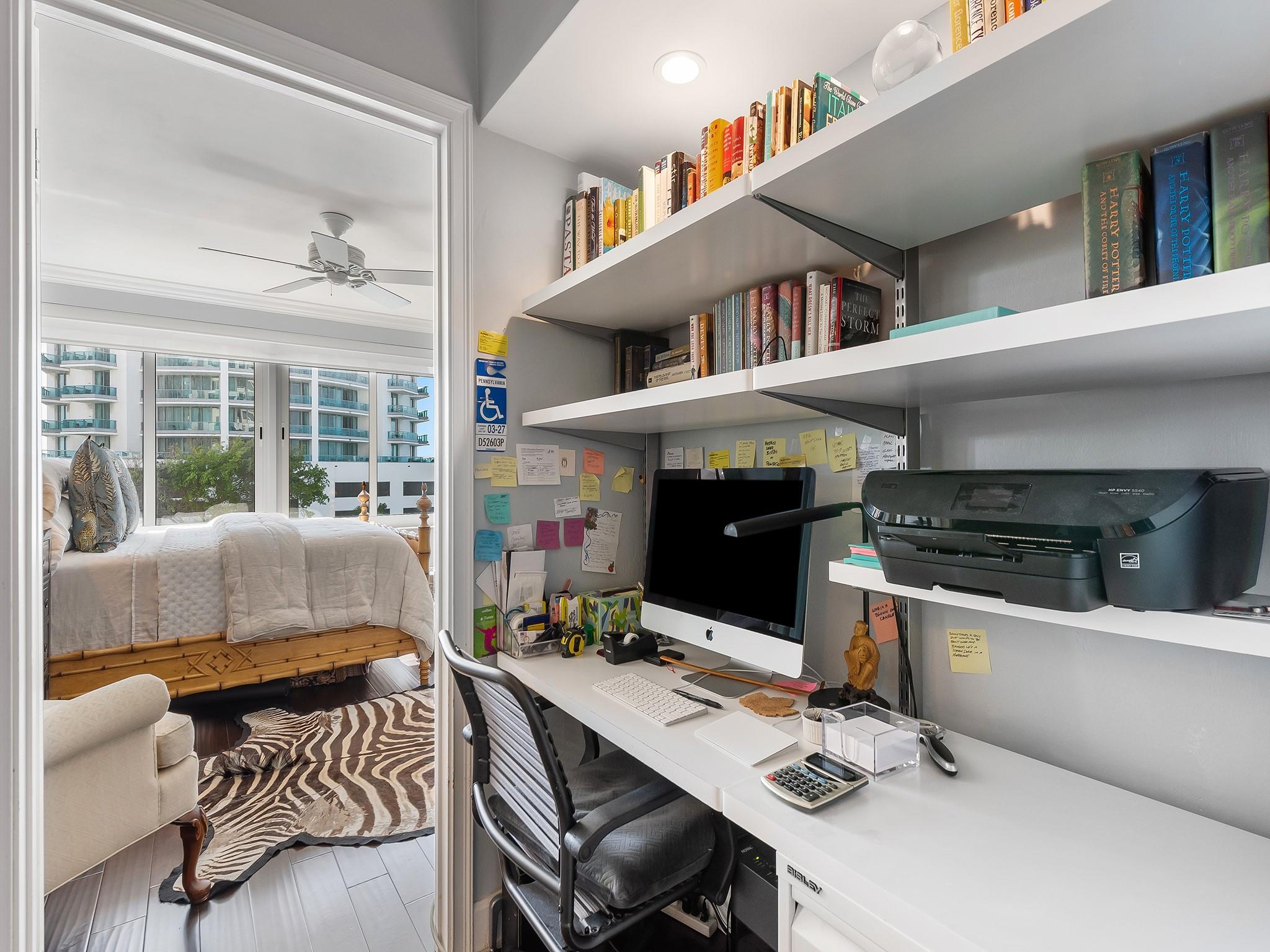 CORAL RIDGE TOWERS - Residential