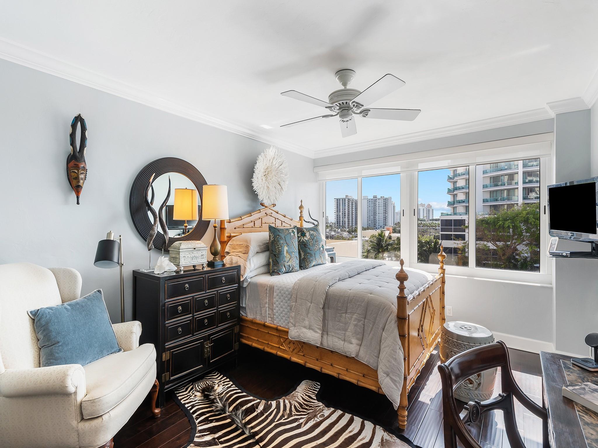 CORAL RIDGE TOWERS - Residential