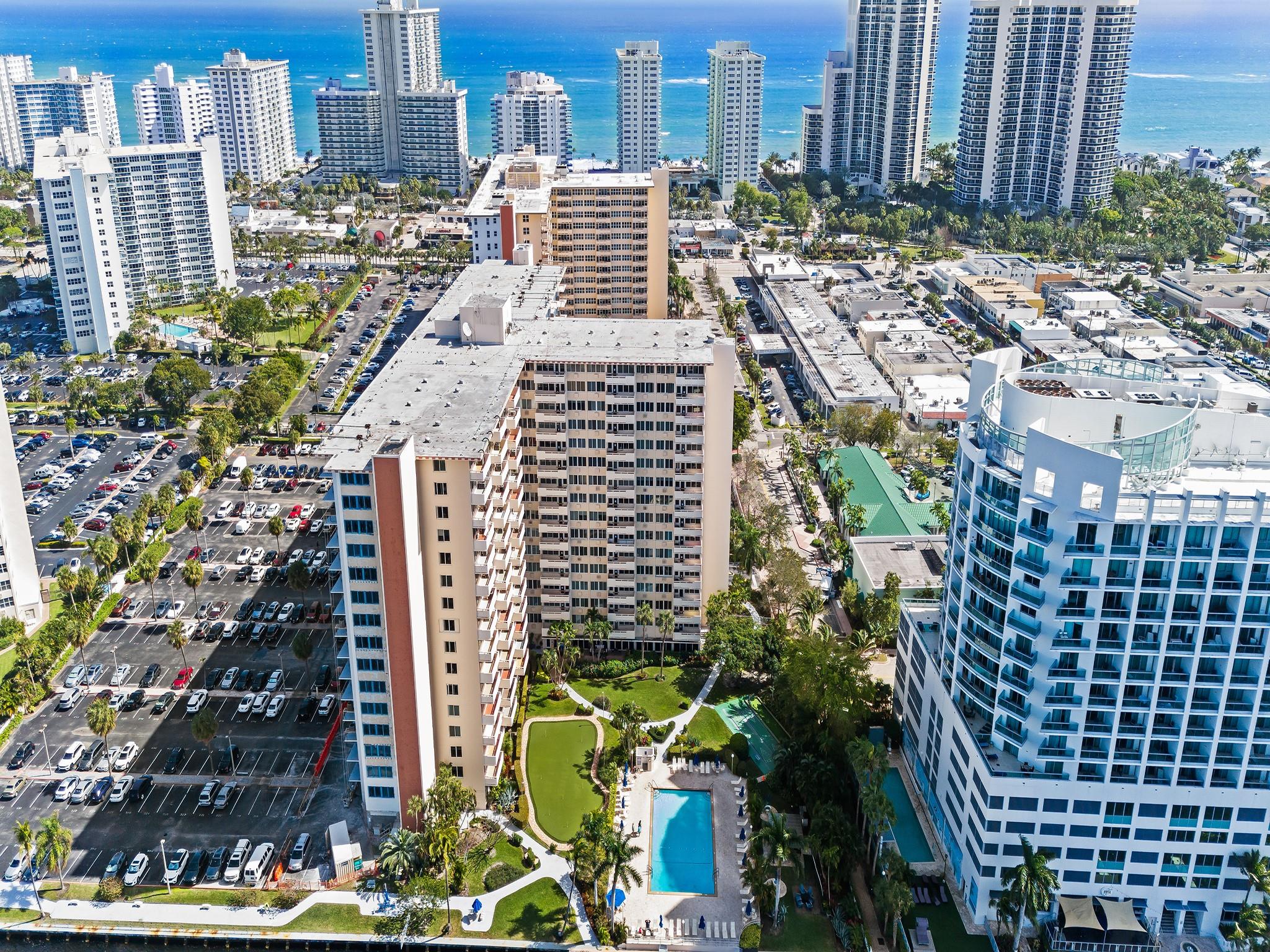 CORAL RIDGE TOWERS - Residential